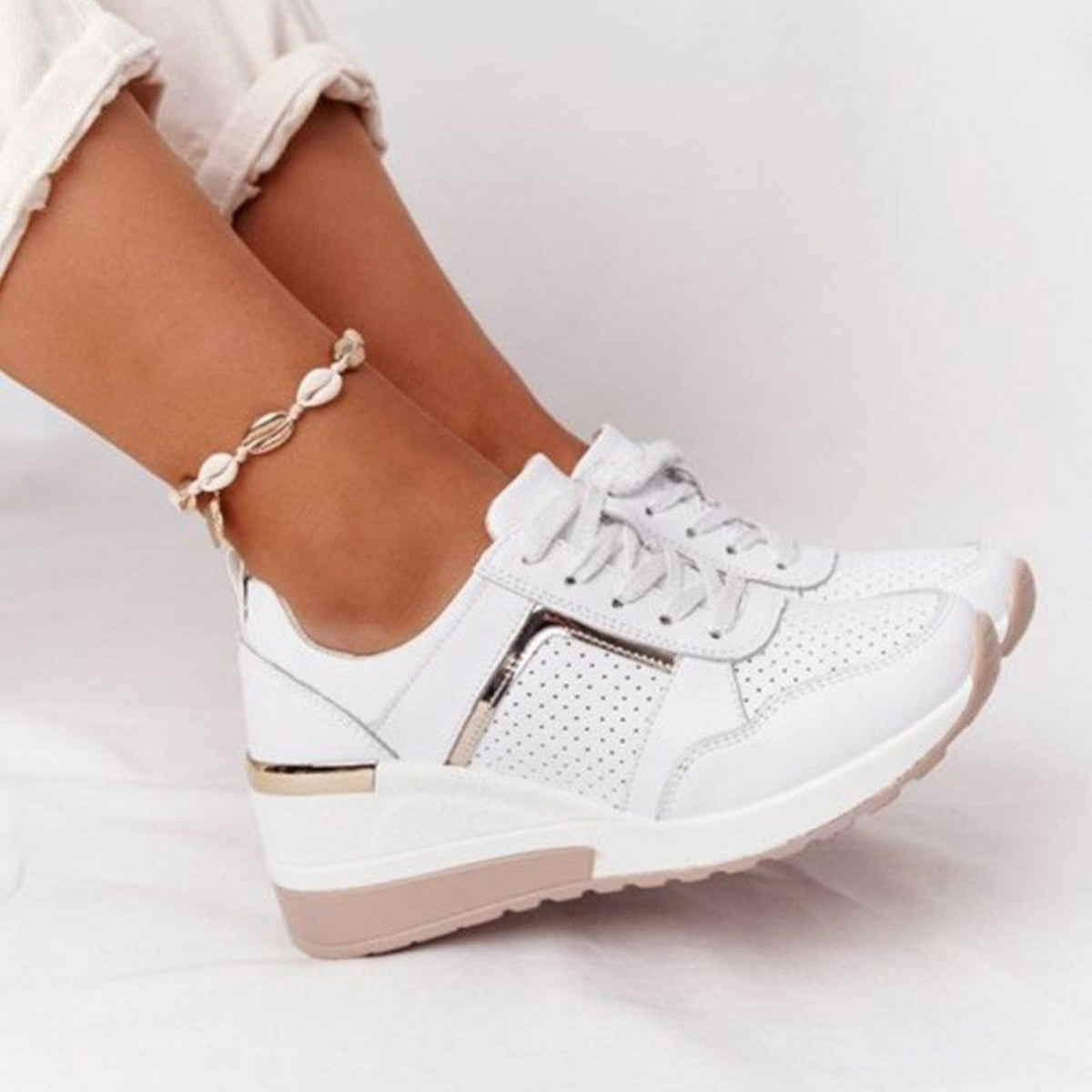 Mia – Stylowe sneakersy na koturnie dla nowoczesnej kobiety - zdjęcie 11